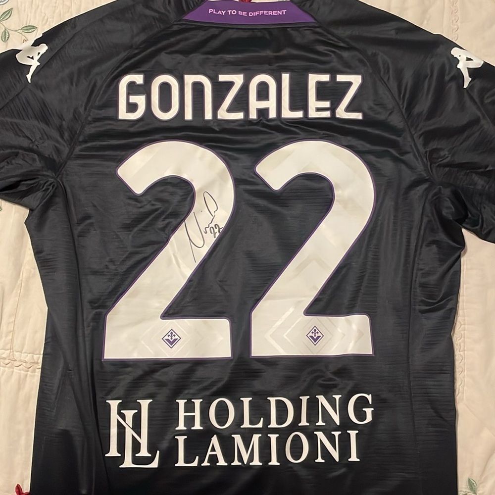 Signed Nico Gonzalez Fiorentina jersey